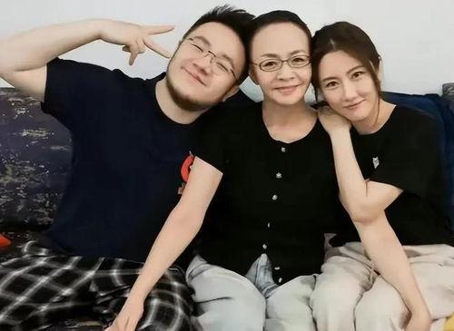 娱乐八卦听吃瓜  第2张