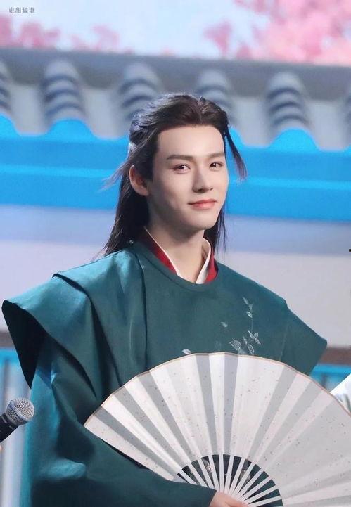 一线吃瓜娱乐圈感情戏,一线明星的甜蜜爱恋与情感纠葛 第2张 一线吃瓜娱乐圈感情戏,一线明星的甜蜜爱恋与情感纠葛 第2张