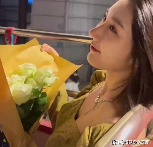 为了吃瓜她进入娱乐圈,她勇敢踏入娱乐圈,开启璀璨星途 第2张 为了吃瓜她进入娱乐圈,她勇敢踏入娱乐圈,开启璀璨星途 第2张